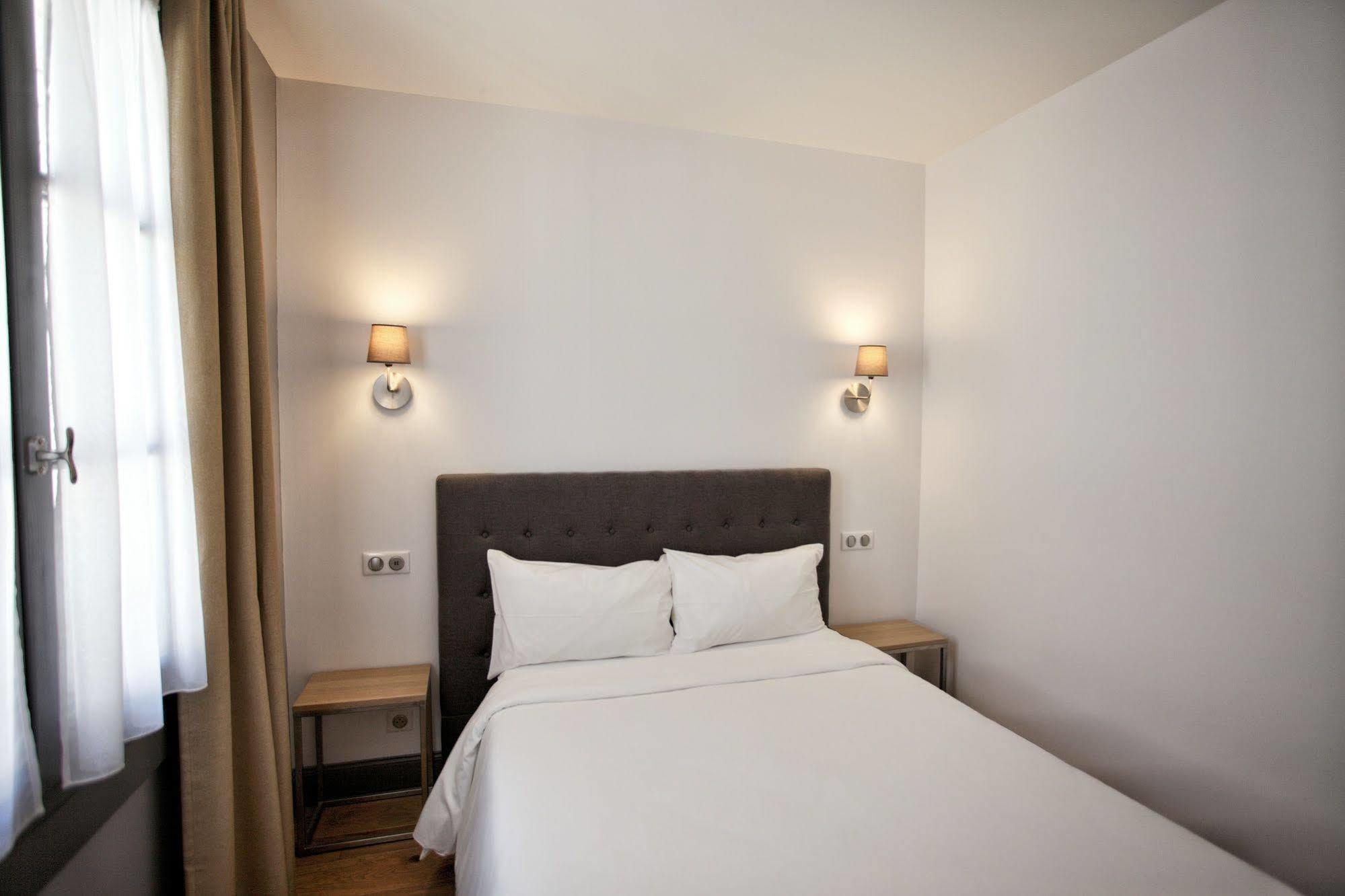 Hotel Henri IV Nérac Екстериор снимка