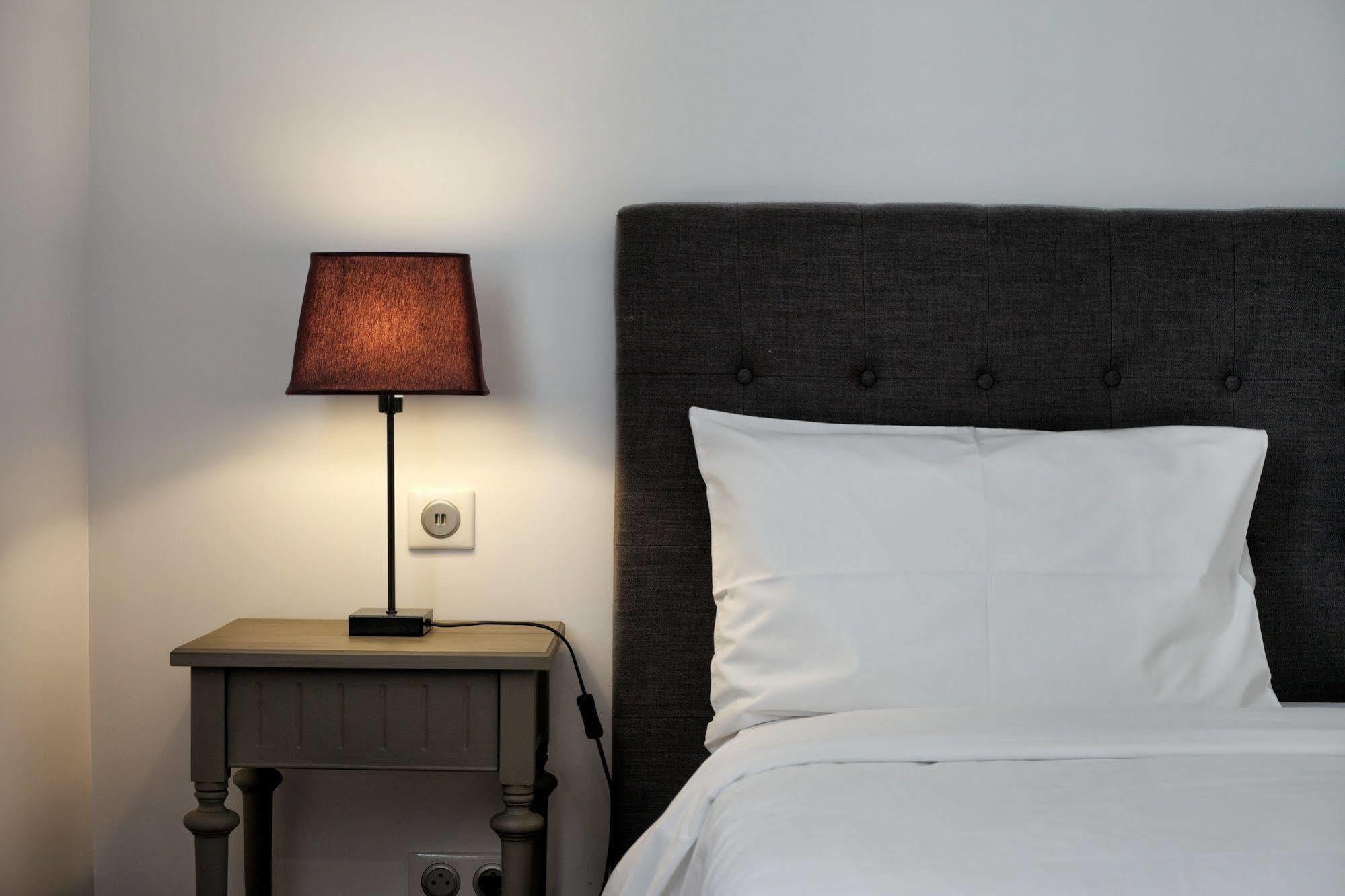 Hotel Henri IV Nérac Екстериор снимка