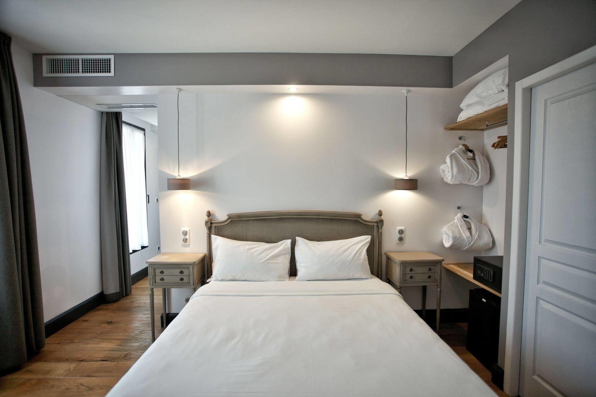 Hotel Henri IV Nérac Екстериор снимка